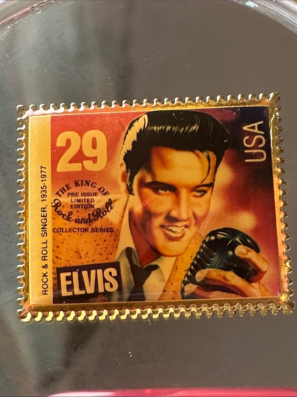 Vintage 1993 Elvis Presley Collectible Stamp‎ Lapel Pin